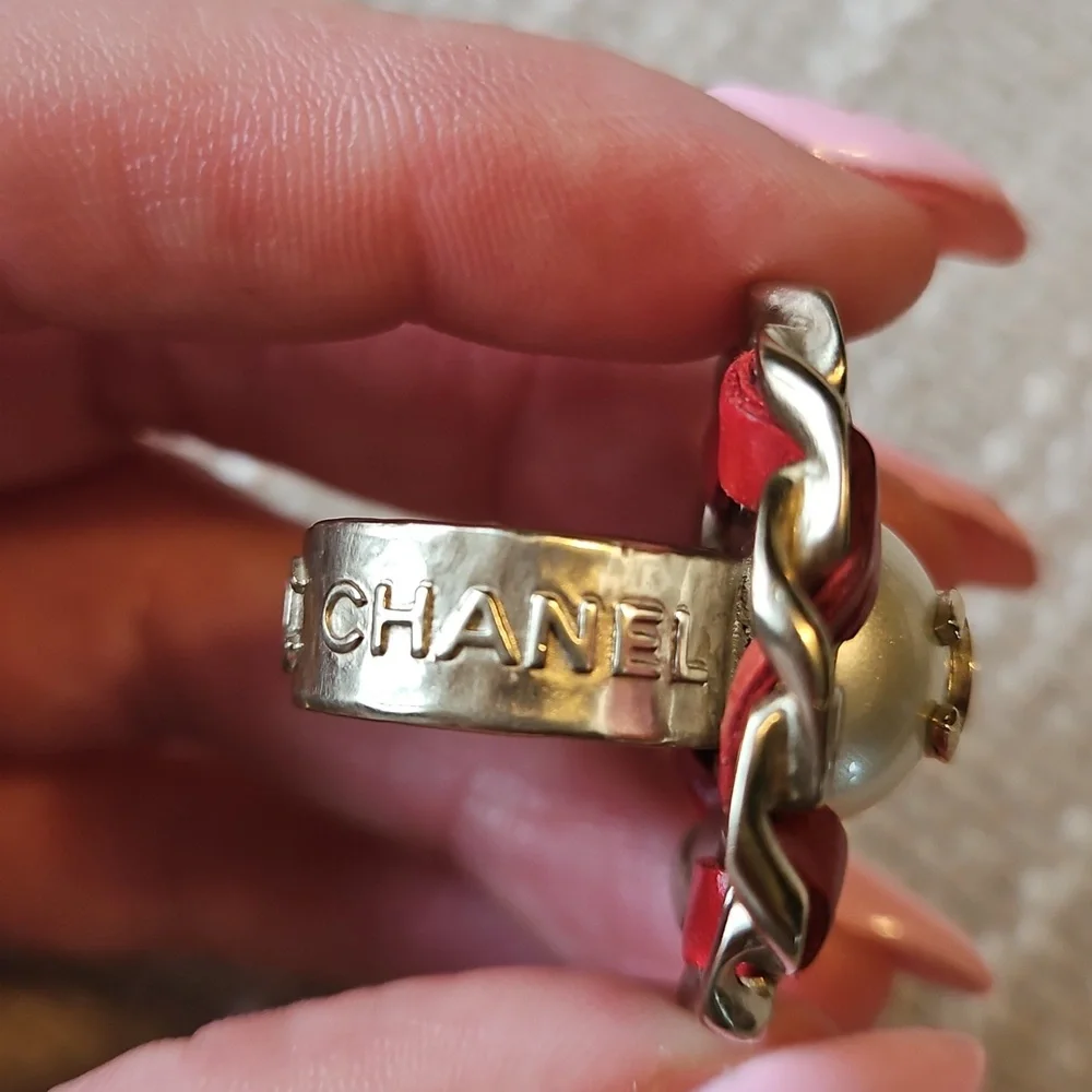 CHANEL Ring Gold Chain Pearl Red Leather CC Logo [Size 5.5] - Picture 7 of 8